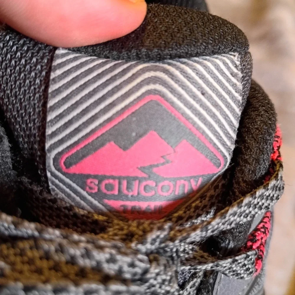 Saucony Excursion TR14 Womens 8.5 Grey Pink Trail Running Shoes S10584-5